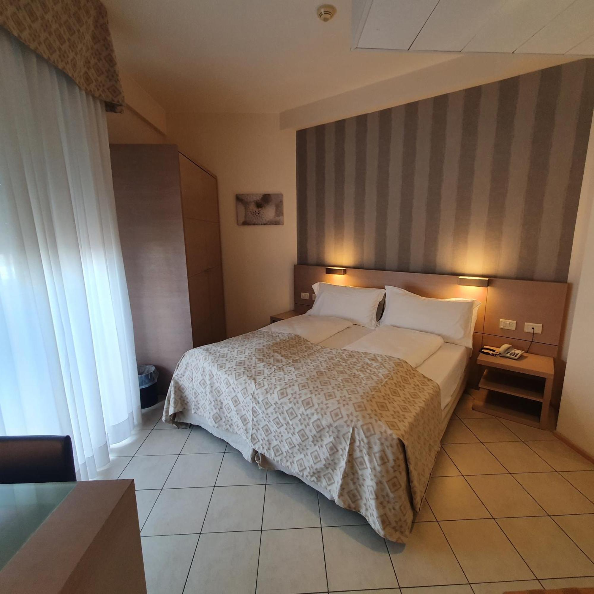 ליגננו סביאדורו Hotel Europa מראה חיצוני תמונה